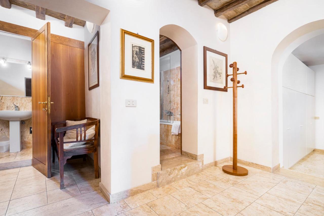 The Balcony Suite - Affaccio Su Piazza Del Campo Siena Bagian luar foto