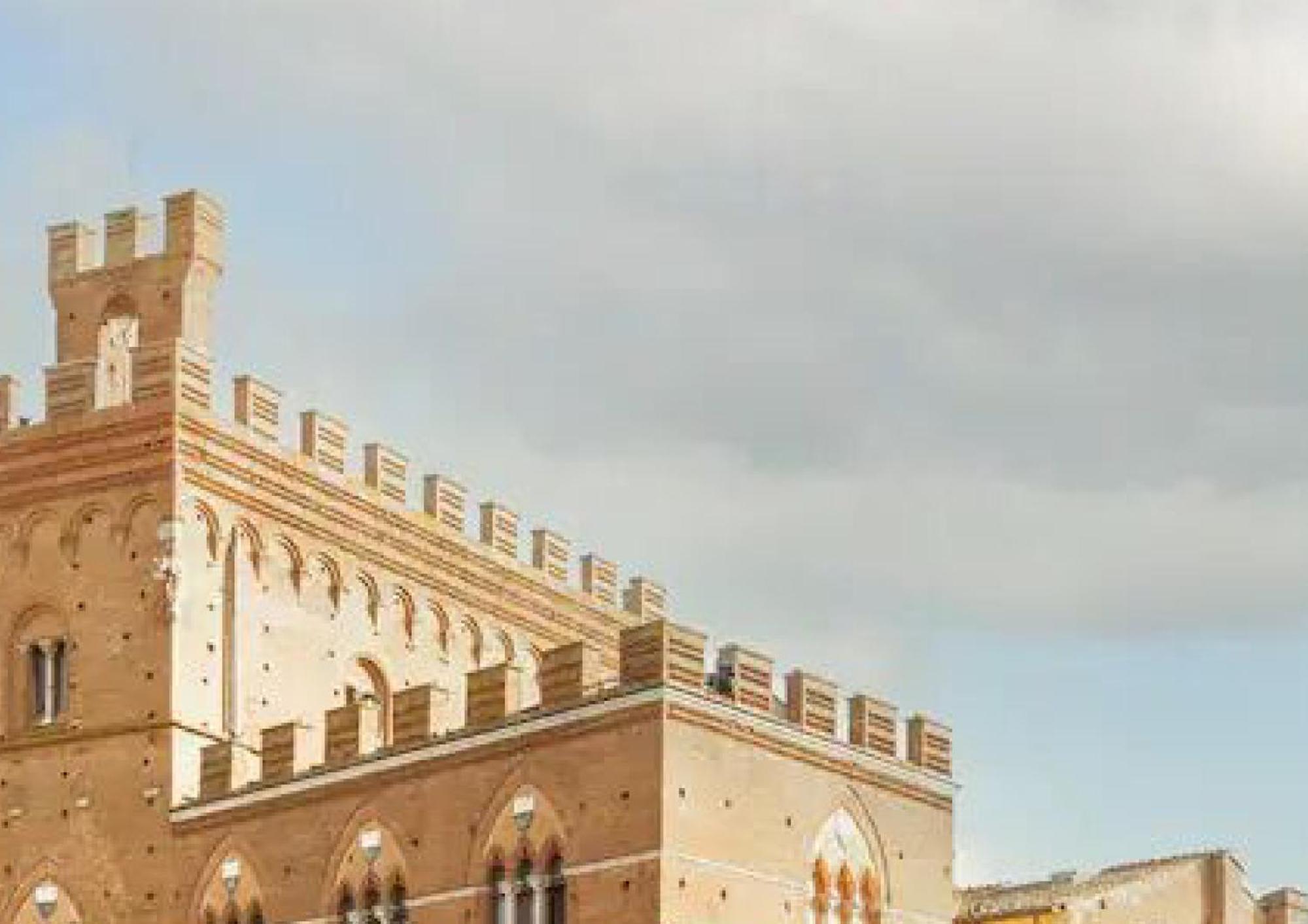 The Balcony Suite - Affaccio Su Piazza Del Campo Siena Bagian luar foto